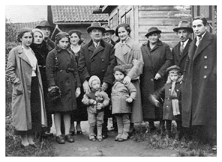 Zitler Family, Vilna, 1936